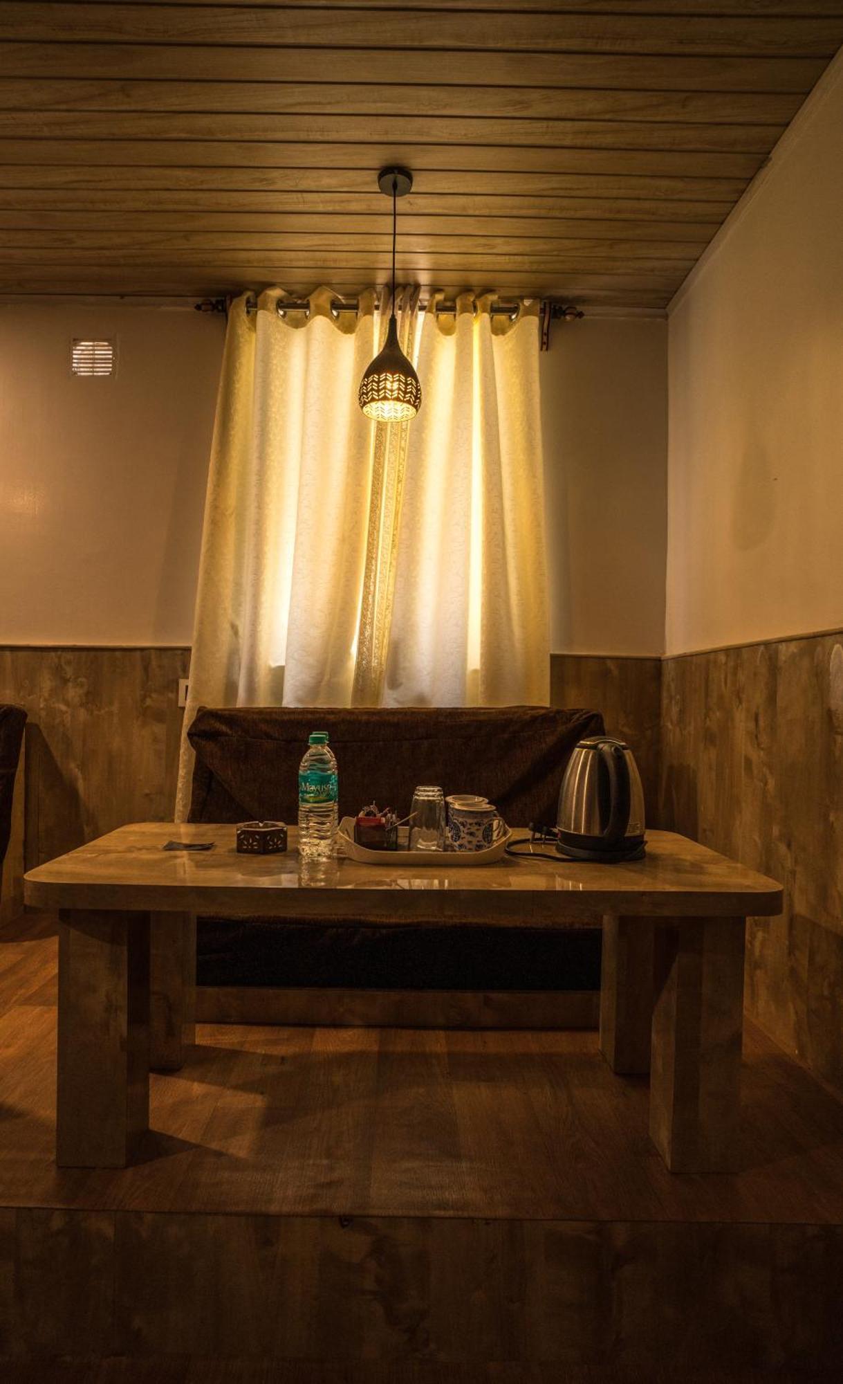 Darjeeling Guest House Deluxe Luaran gambar